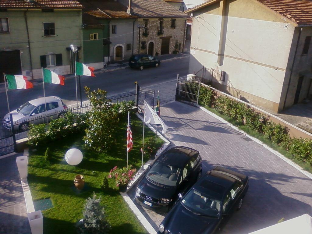 Hotel De Meis Capistrello Exterior photo